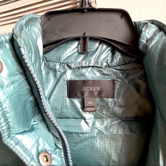 J. Crew Puffy Vest - Picture 4 of 9